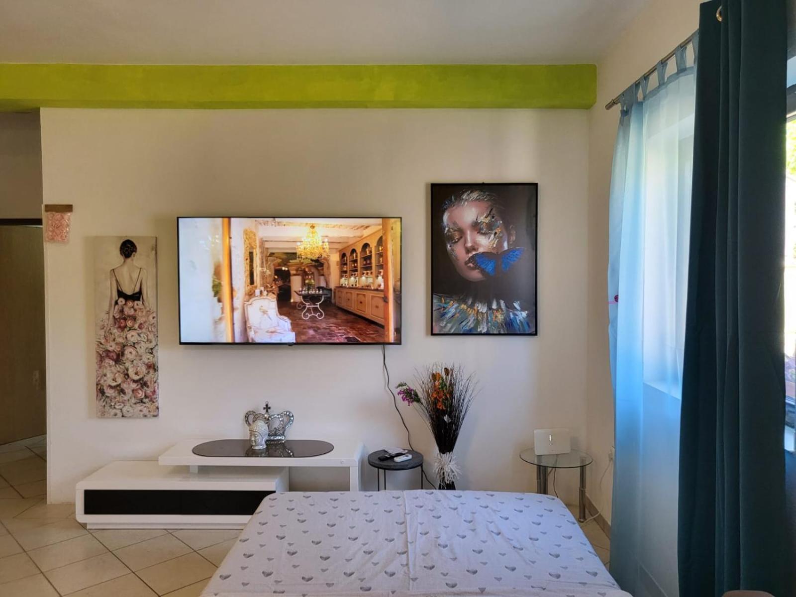 Apartments Pula With Private Parking Self Check In Exterior photo